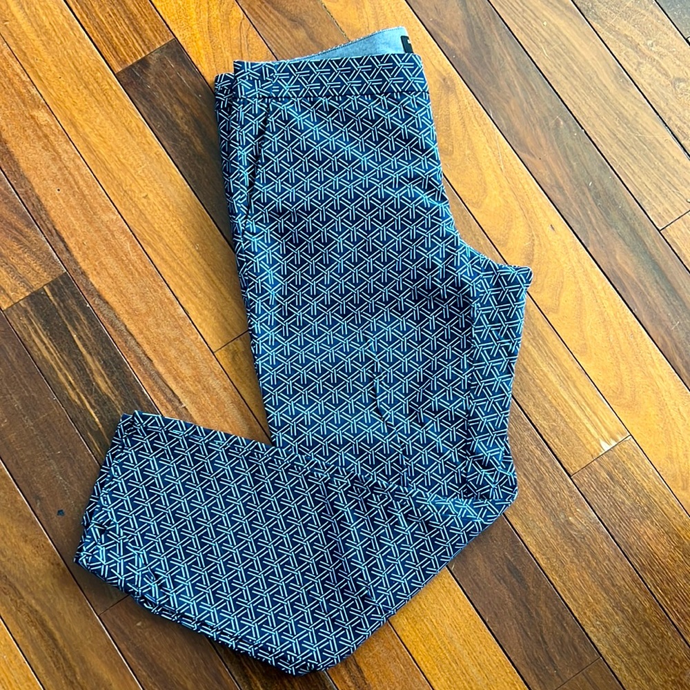 Banana Republic Hampton Fit Crop, size 6
